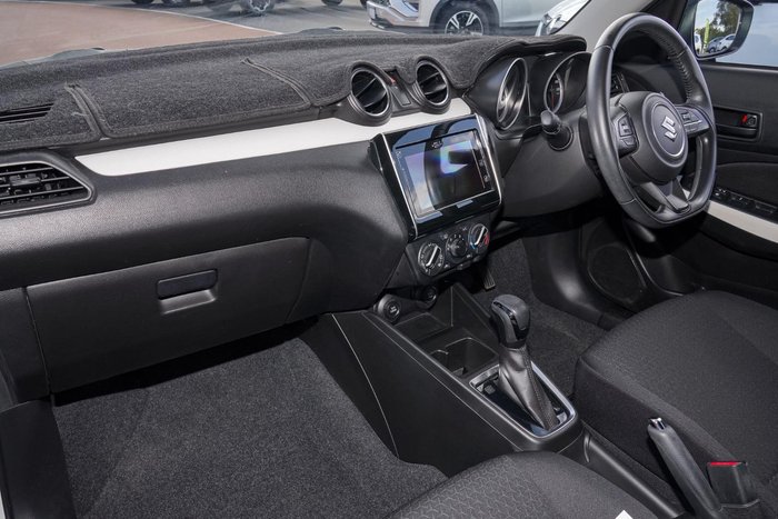 2018 Suzuki Swift GL Navigator