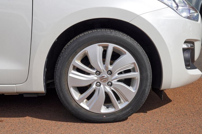 2018 Suzuki Swift GL Navigator