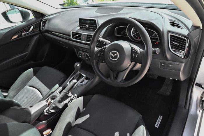 2015 Mazda 3 Neo