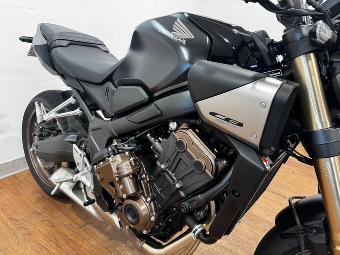 2025 Honda CB650RAC Black