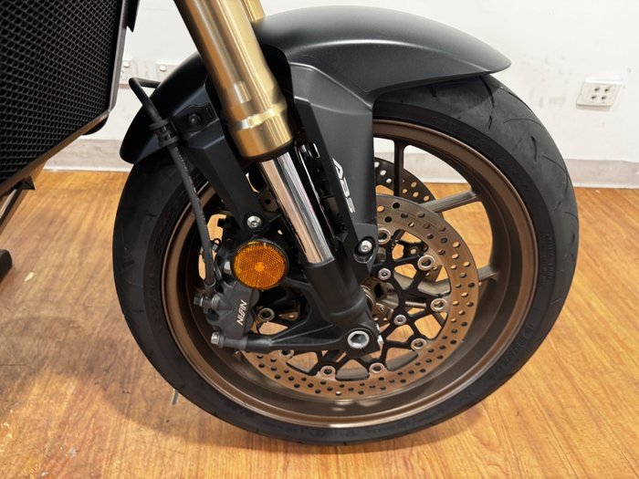 2025 Honda CB650RAC Black