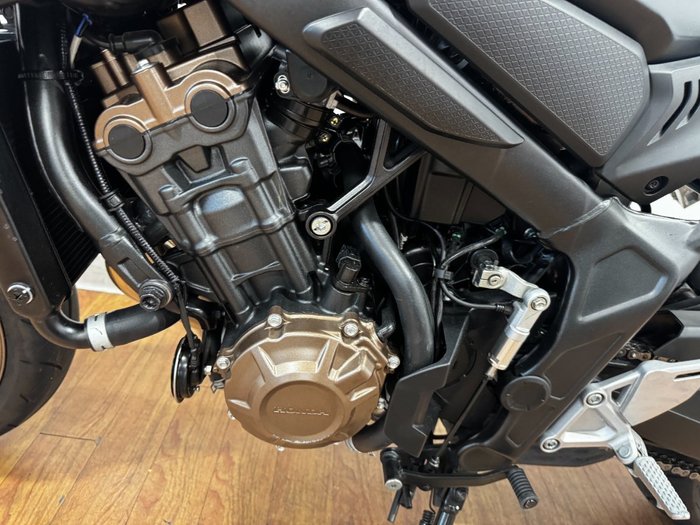 2025 Honda CB650RAC Black