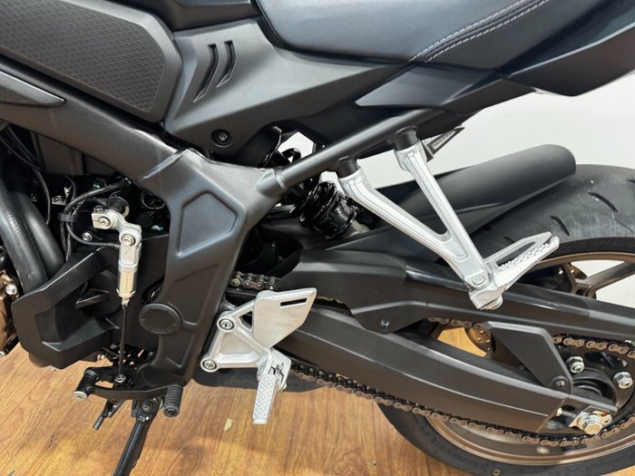 2025 Honda CB650RAC Black