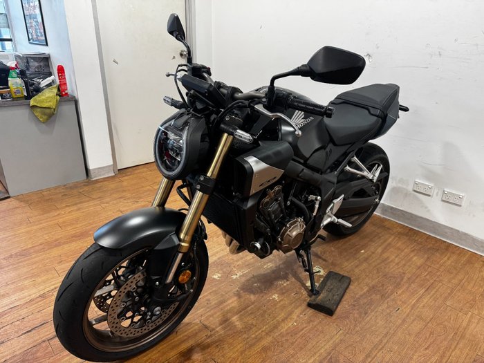 2025 Honda CB650RAC Black