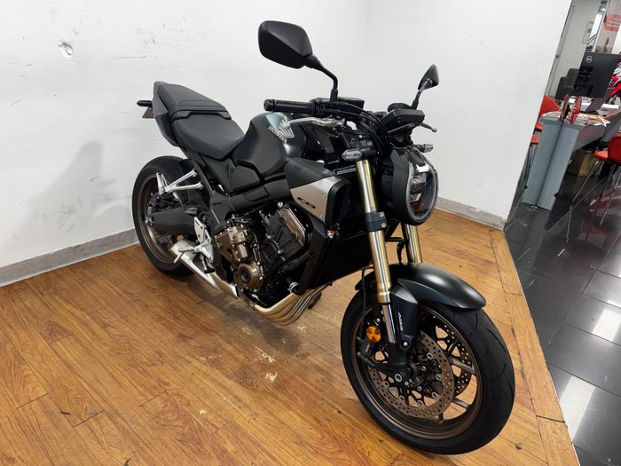 2025 Honda CB650RAC Black