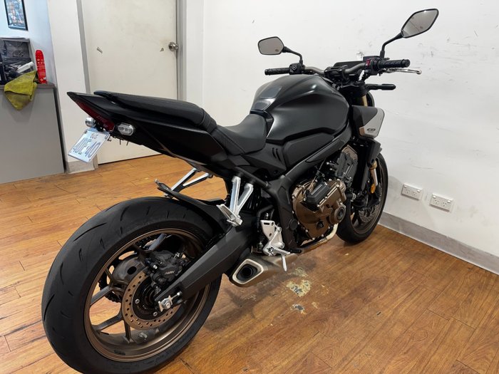 2025 Honda CB650RAC Black