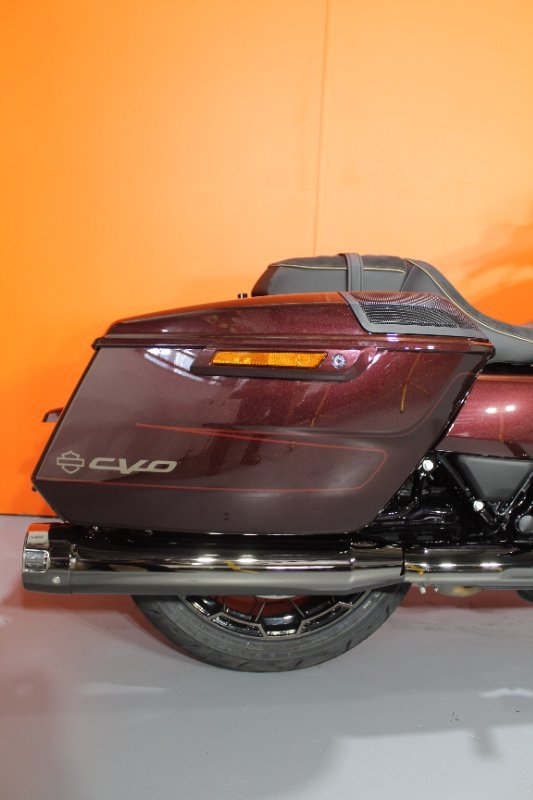 2024 HARLEY-DAVIDSON FLHXSE CVO STREET GLIDE (121)