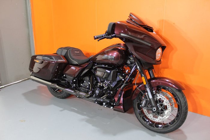 2024 HARLEY-DAVIDSON FLHXSE CVO STREET GLIDE (121)