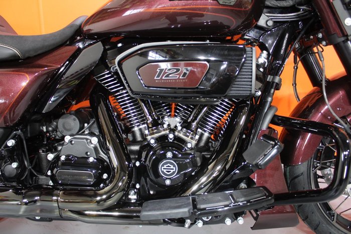 2024 HARLEY-DAVIDSON FLHXSE CVO STREET GLIDE (121)