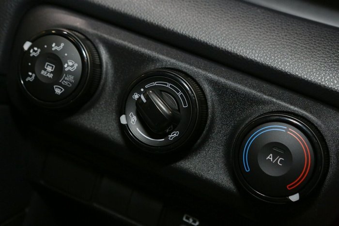 2024 Toyota Yaris Ascent Sport