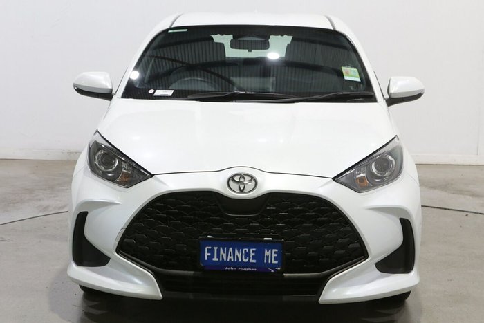 2024 Toyota Yaris Ascent Sport