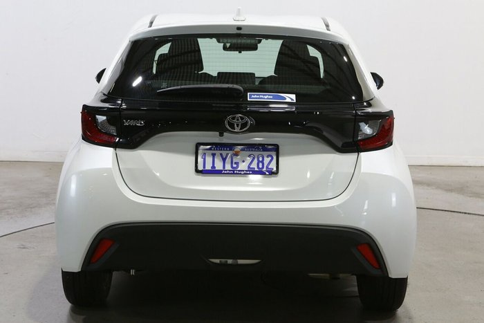 2024 Toyota Yaris Ascent Sport