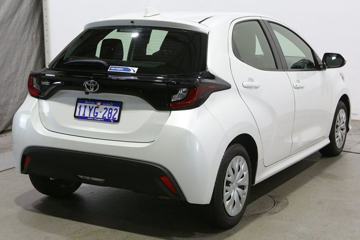 2024 Toyota Yaris Ascent Sport