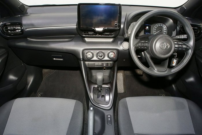 2024 Toyota Yaris Ascent Sport
