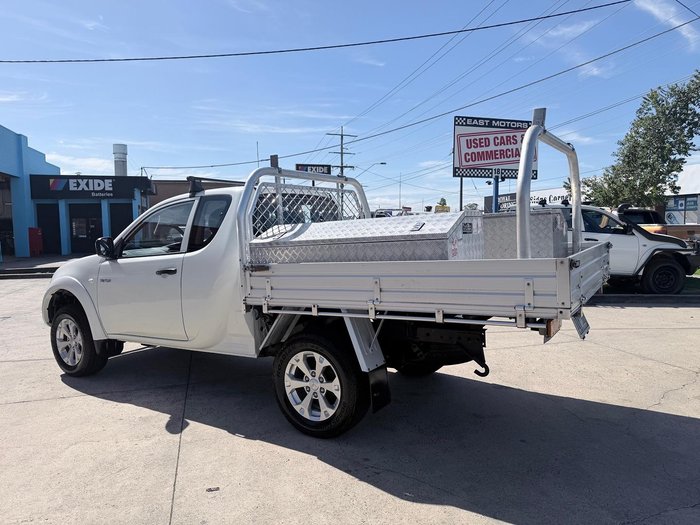 2015 Mitsubishi Triton GLX MN MY15 4X4 Dual Range White