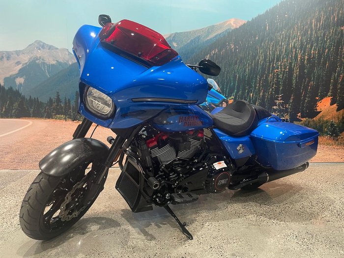 Harley-Davidson CVO Street Glide ST 121 (FLHXSTSE) Touring