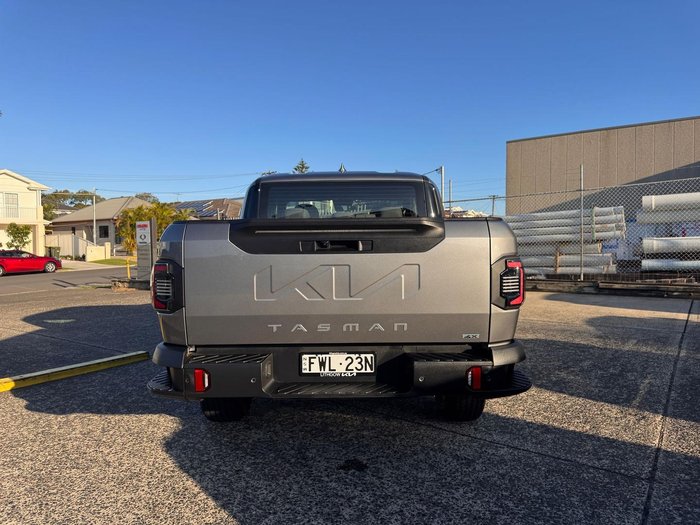 2025 Kia Tasman SX+