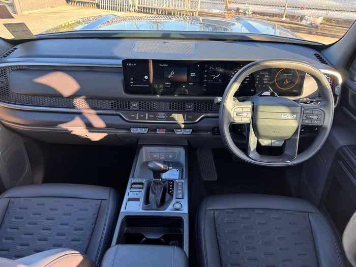 2025 Kia Tasman SX+
