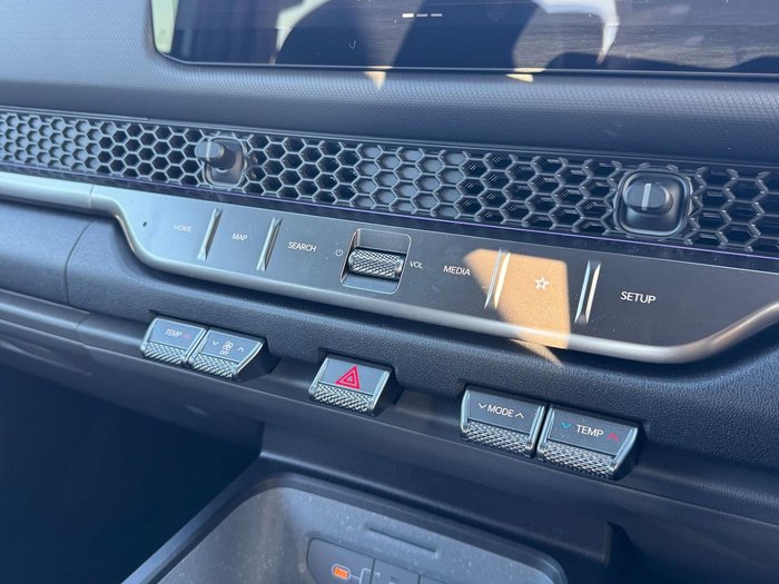2025 Kia Tasman SX+