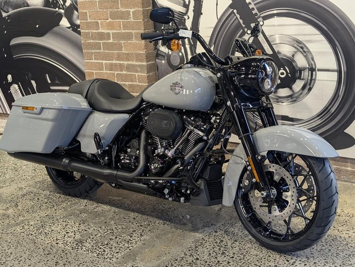 2025 Harley-Davidson Road King Special 114 (FLHRXS) Touring