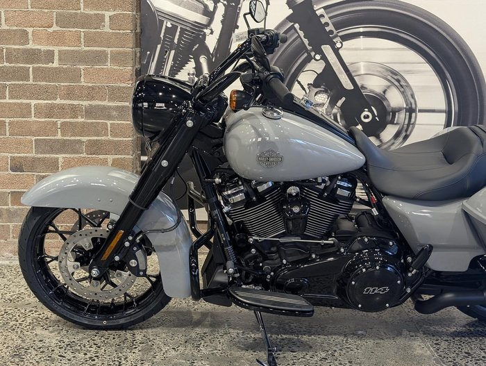 2025 Harley-Davidson Road King Special 114 (FLHRXS) Touring