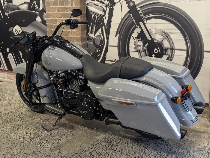 2025 Harley-Davidson Road King Special 114 (FLHRXS) Touring