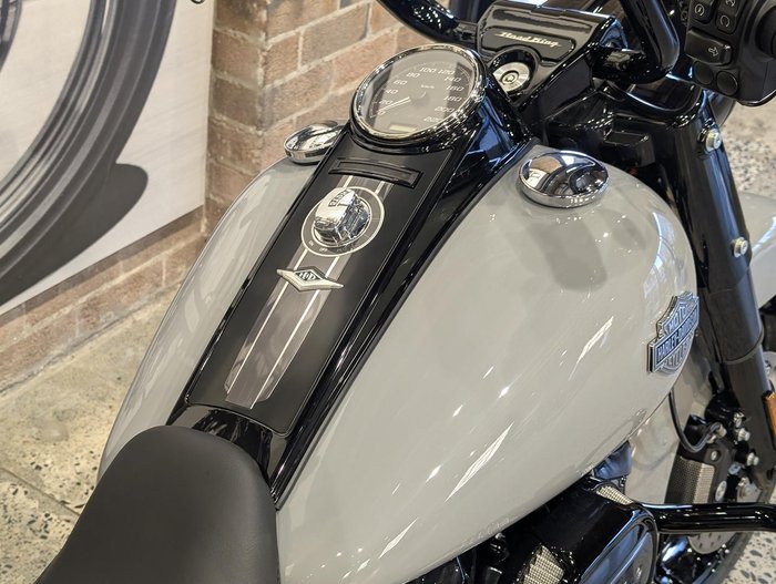 2025 Harley-Davidson Road King Special 114 (FLHRXS) Touring