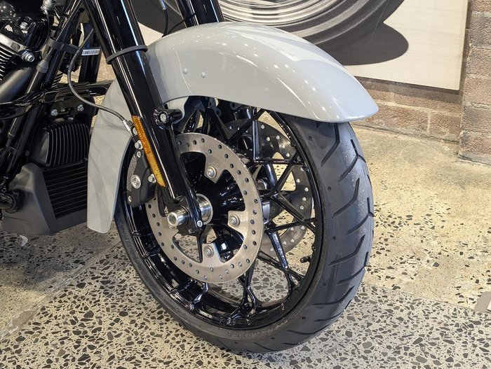 2025 Harley-Davidson Road King Special 114 (FLHRXS) Touring