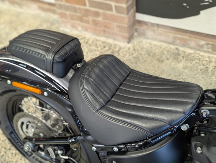 2018 Harley-Davidson Street Bob 107 (FXBB) Softail Grey