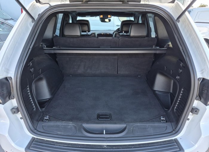 2021 Jeep Grand Cherokee Night Eagle