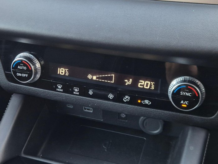 2022 Mitsubishi Outlander LS