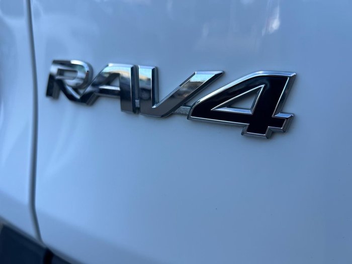 2022 Toyota RAV4 GX