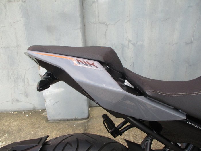 2022 CFMOTO 300 NK ABS GREY