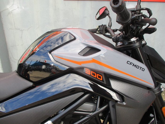 2022 CFMOTO 300 NK ABS GREY
