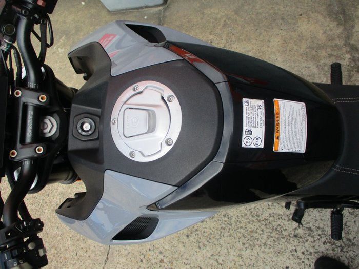 2022 CFMOTO 300 NK ABS GREY