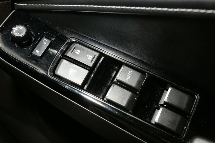 2021 Isuzu MU-X LS-T