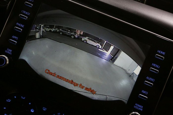 2022 Toyota Hilux SR