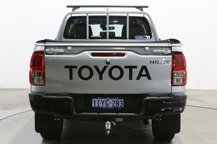 2025 Toyota Hilux SR