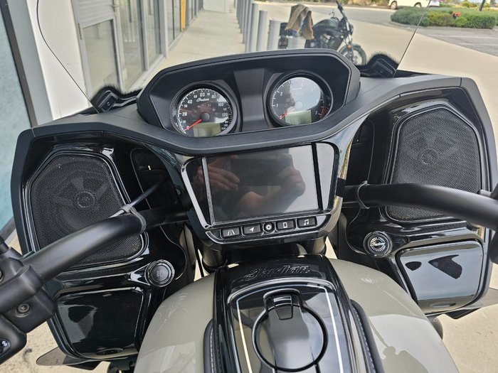 2022 INDIAN PURSUIT DARK HORSE PREMIUM GREY