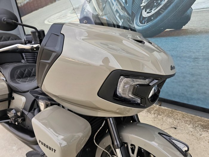 2022 INDIAN PURSUIT DARK HORSE PREMIUM GREY