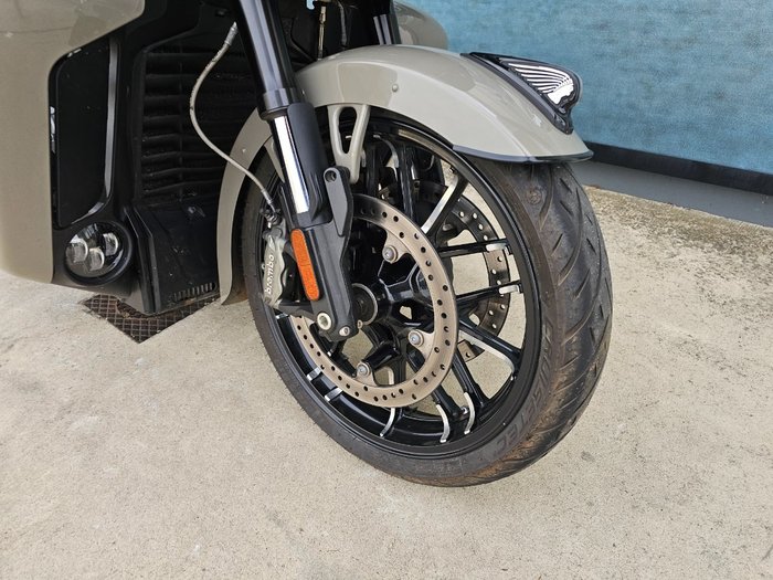 2022 INDIAN PURSUIT DARK HORSE PREMIUM GREY