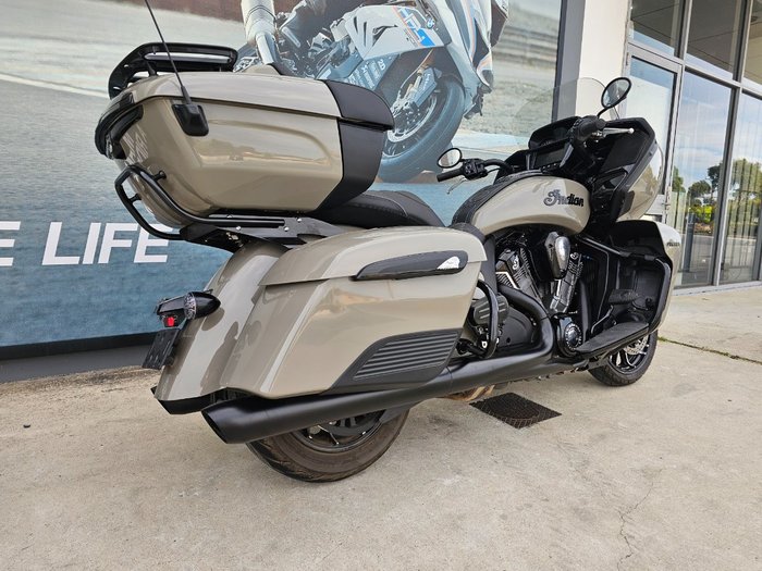 2022 INDIAN PURSUIT DARK HORSE PREMIUM GREY