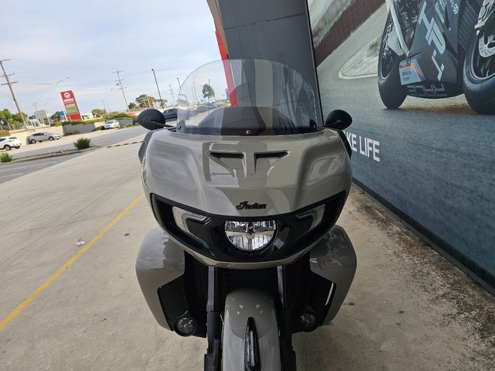 2022 INDIAN PURSUIT DARK HORSE PREMIUM GREY