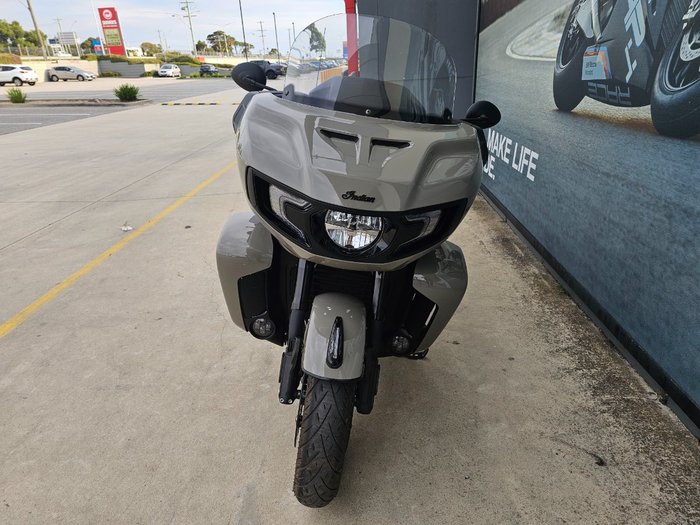 2022 INDIAN PURSUIT DARK HORSE PREMIUM GREY