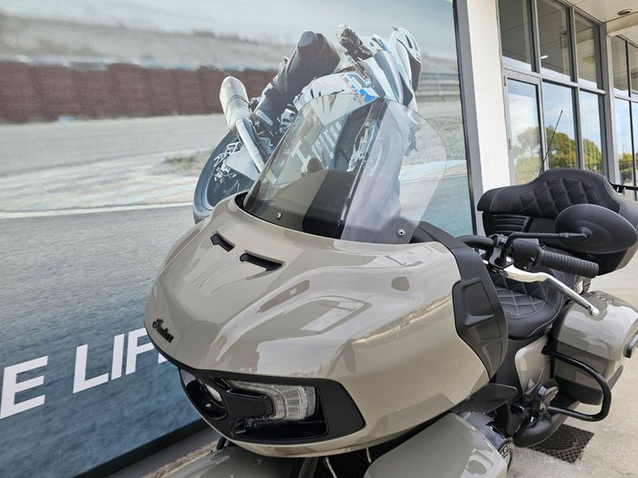 2022 INDIAN PURSUIT DARK HORSE PREMIUM GREY