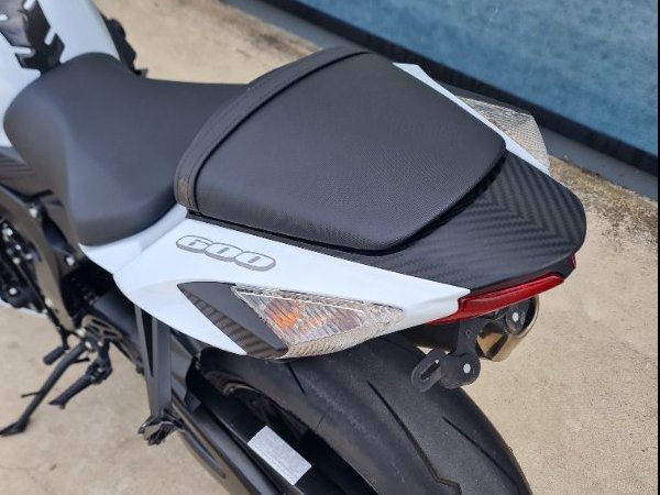 2015 Suzuki GSX-R600 White