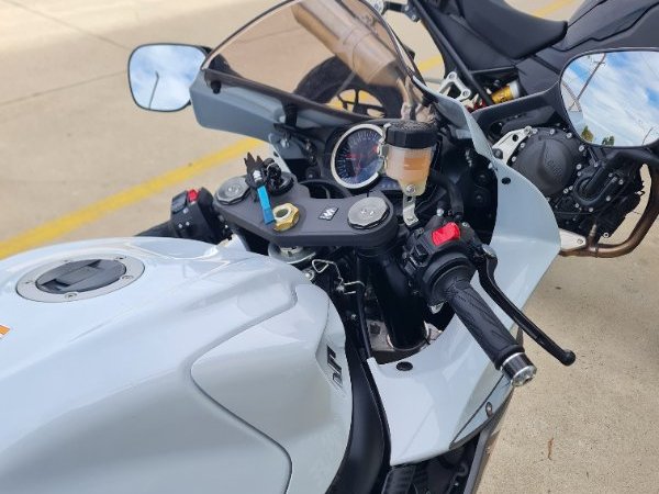 2015 Suzuki GSX-R600 White