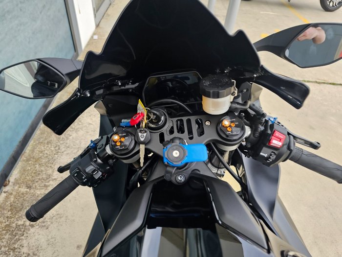 2023 Yamaha YZF-R1 Black