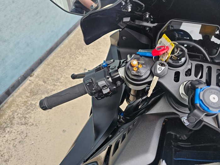 2023 Yamaha YZF-R1 Black