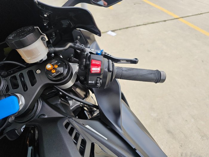 2023 Yamaha YZF-R1 Black